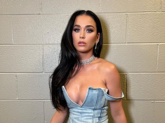 180orecom | moda intrattenimento tecnologia katy perry svela il suo amore per orlando bloom durante un concerto 180orecom | moda intrattenimento tecnologia